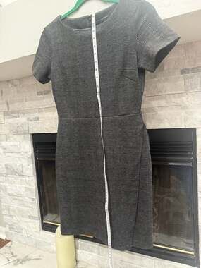 Banana Republic Plaid Sheath Dress Size 2P Gray Short Sleeve Office